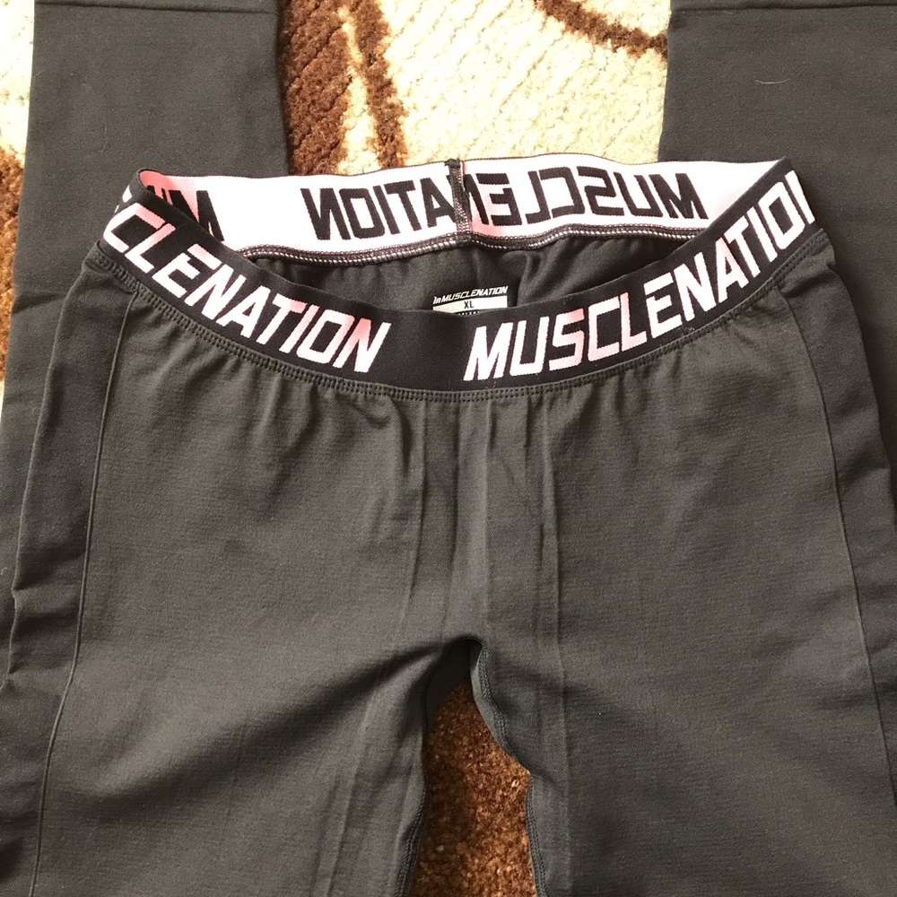 Muscle Nation workout leggings